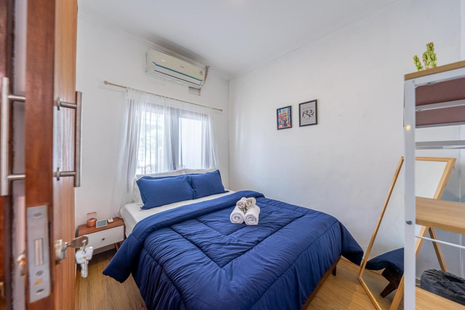 Mona Nest Canggu 2br Tiny House With Rooftop And Cozy Workspace Hébergement de vacances Dalung (Bali)